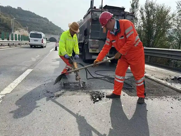 余杭沥青路面修补价格